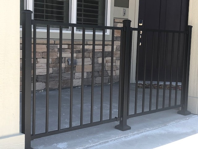 Black Cinch Steel Deck Railing