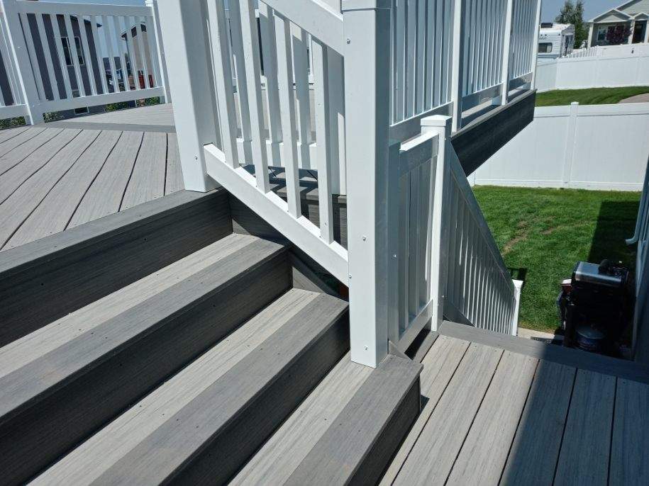 Vinyl Deck Railing