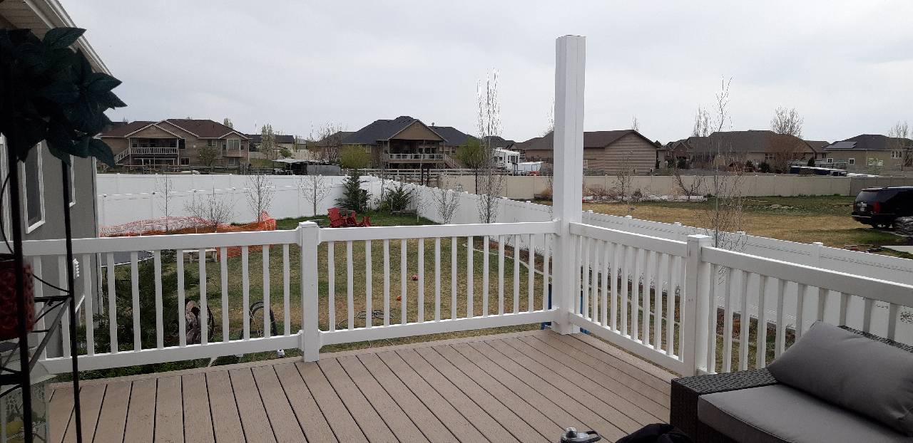 Ogden Deck Depot Vinyl Railing